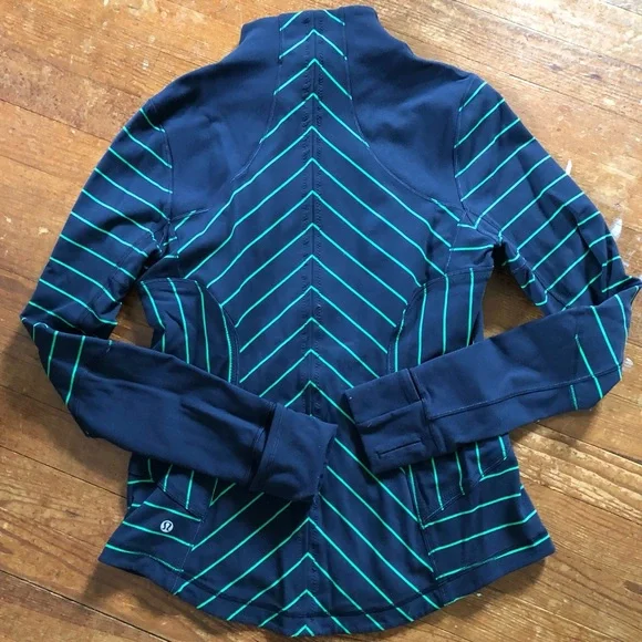 lululemon athletica Blue and Green Chevron Cardigan - Picture 12 of 14
